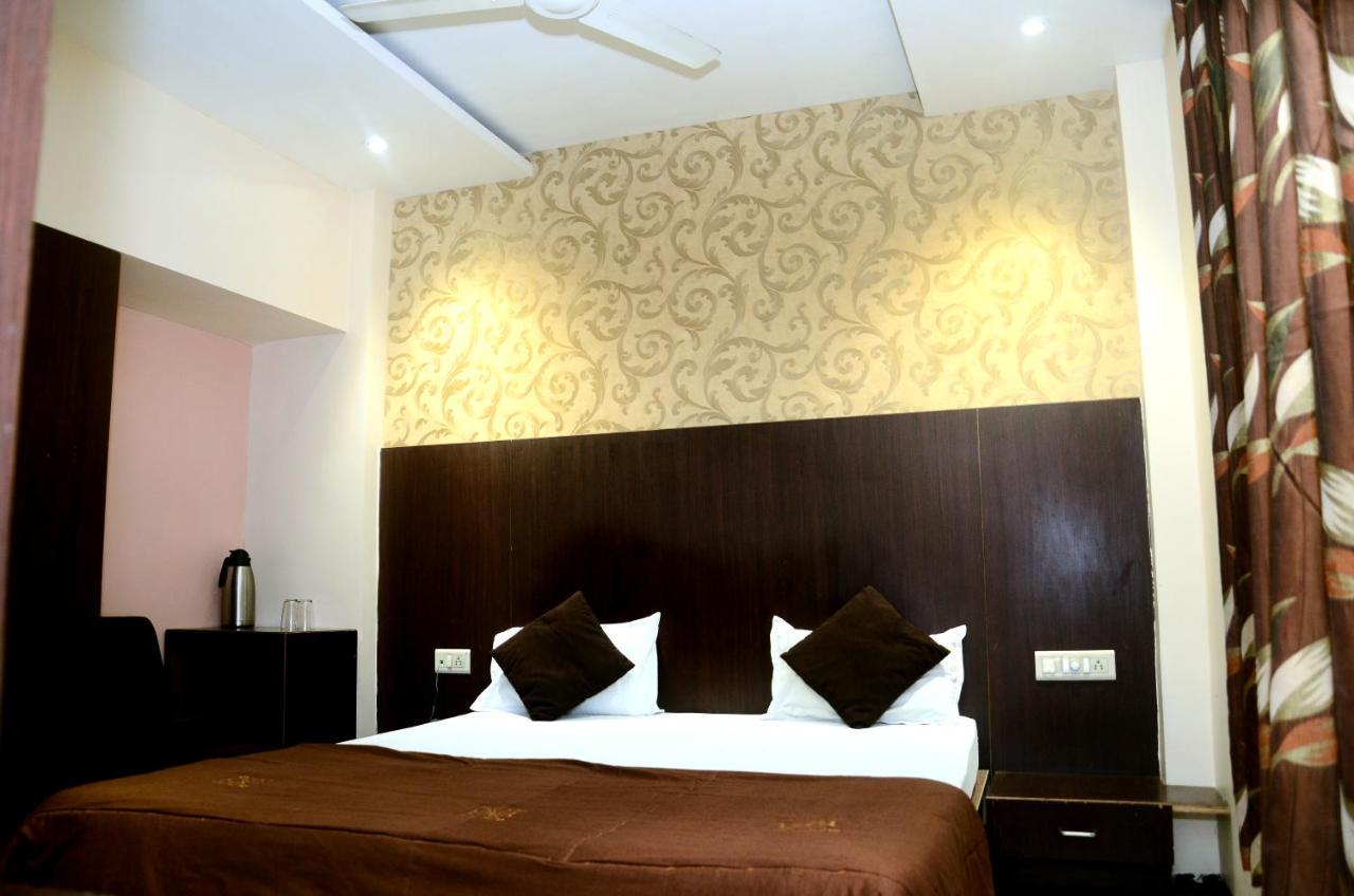 Hotel Shriram Удджайн Экстерьер фото